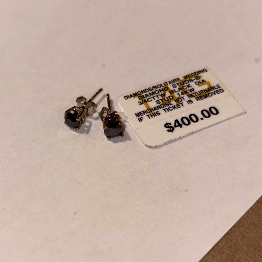 NWT Black Diamond Studs 14kw